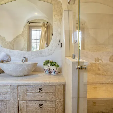 Stazzo Serafini By Interhome *