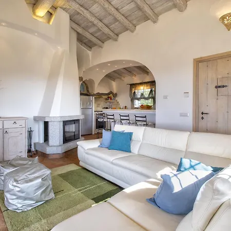 別荘 Stazzo Serafini By Interhome