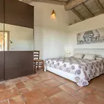 Stazzo Serafini By Interhome