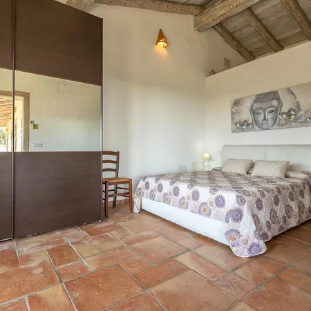 Stazzo Serafini By Interhome